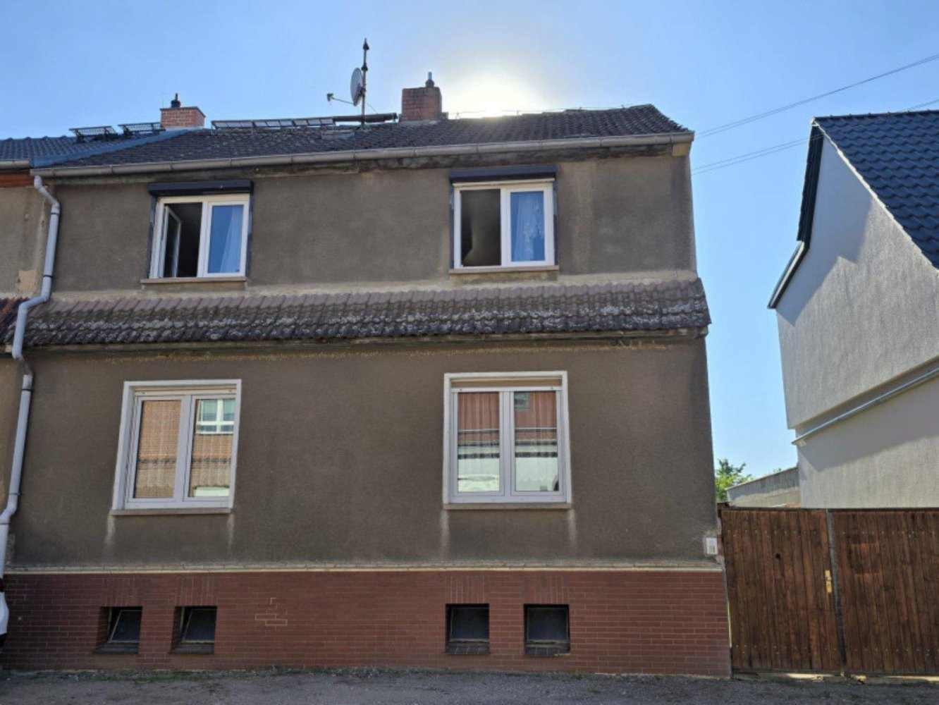 4 rooms Townhouse in Saxony-Anhalt, Germany No. 272005