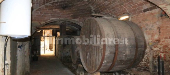 6 bedrooms House in Frinco, Italy No. 232520 11