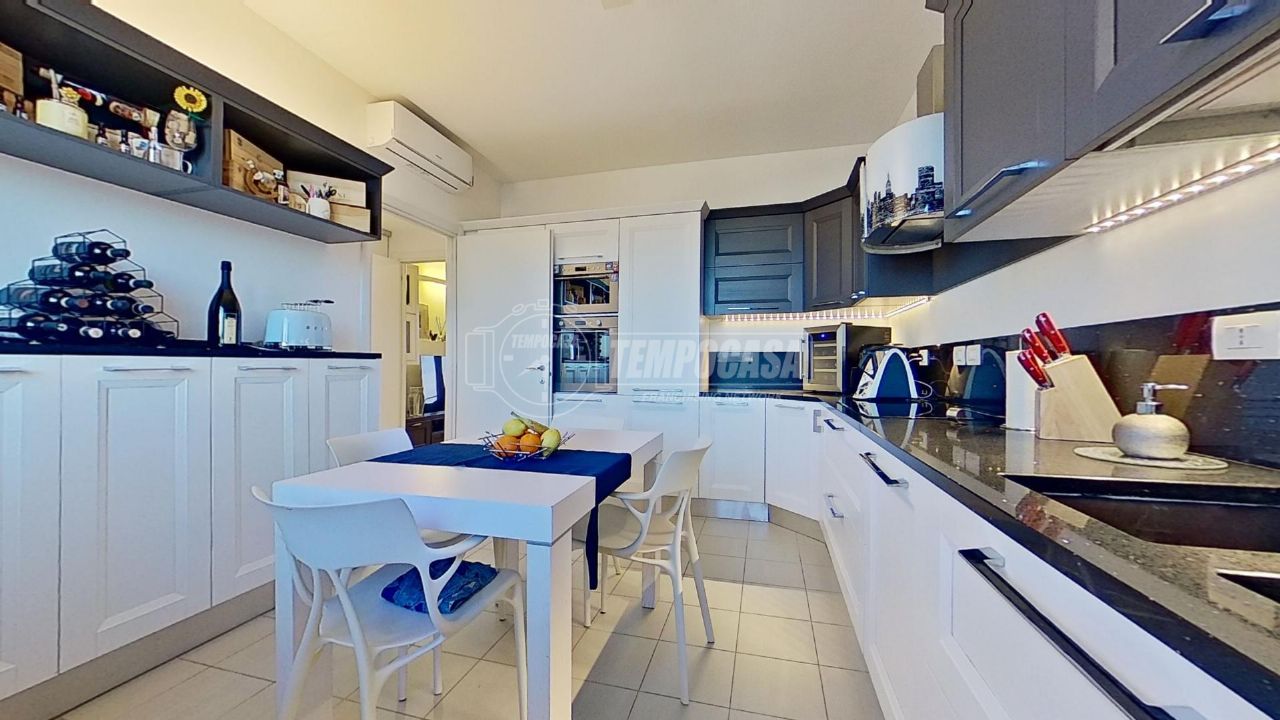 Apartamento T2 em Brugherio, Italy N.º 236780