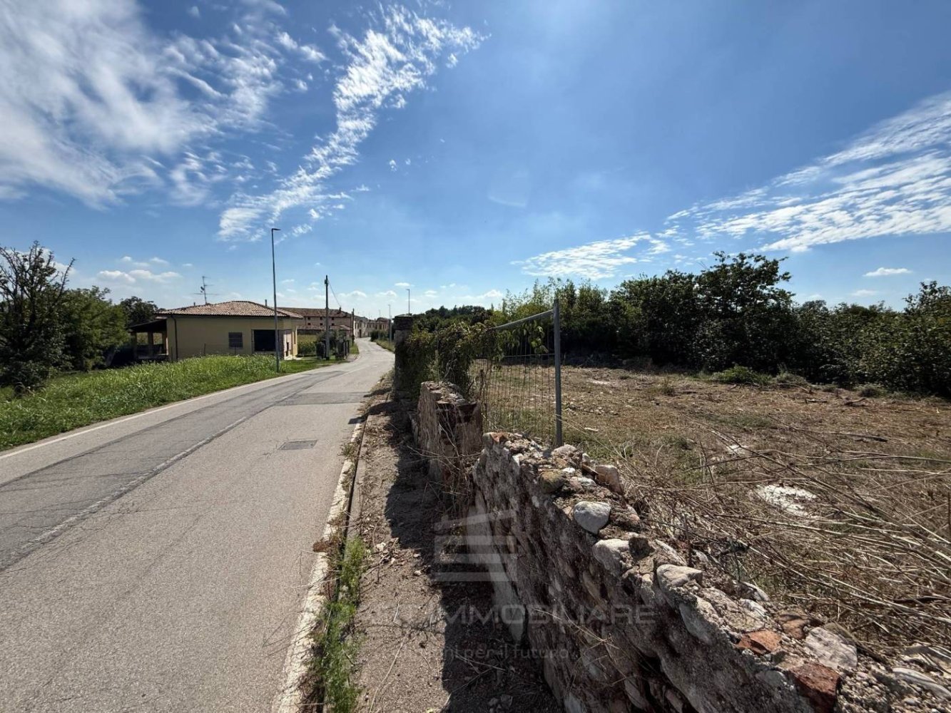 Terreno en Bedizzole, Italy 800 m² No. 347577