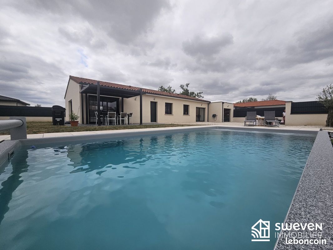 4 bedrooms House in Le Fauga, France No. 286617