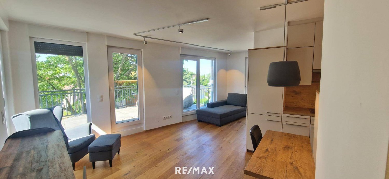 Oficina de 2 habitaciónes en Vienna, Austria No. 224504