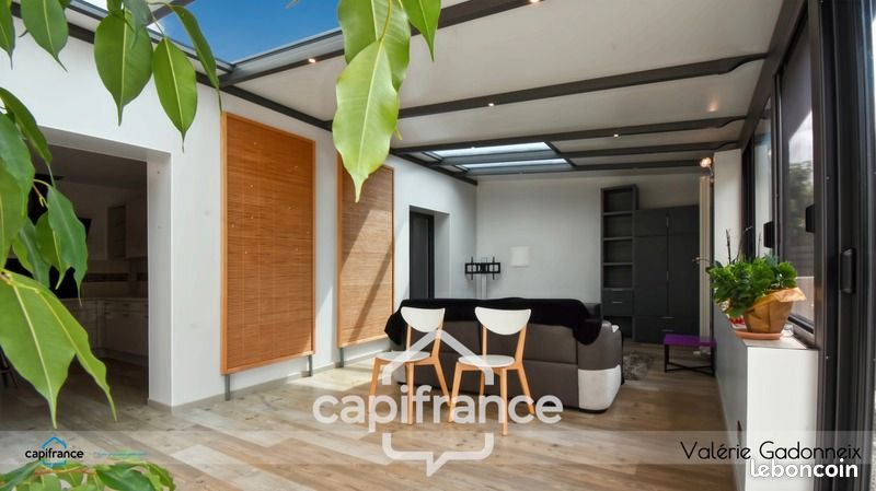 3 bedrooms House in Charente-Maritime, France No. 335908