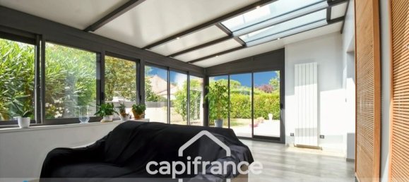 3 bedrooms House in Charente-Maritime, France No. 335908 6