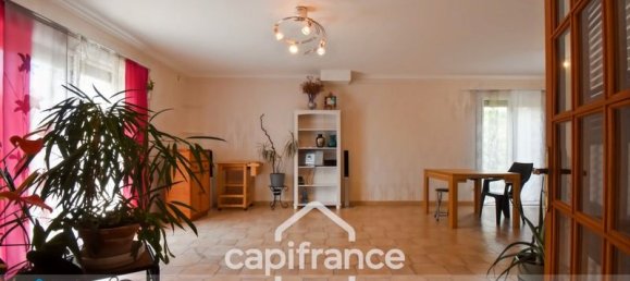 3 bedrooms House in Charente-Maritime, France No. 335908 14