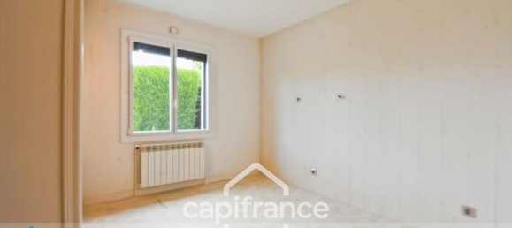 3 bedrooms House in Charente-Maritime, France No. 335908 17