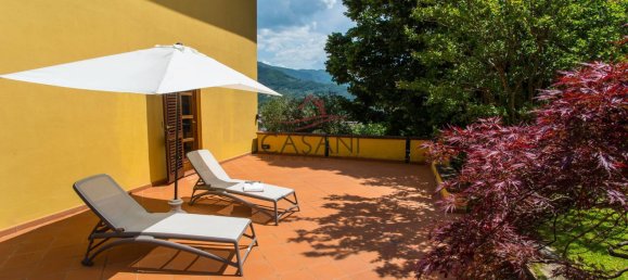 5 bedrooms Villa in Lucca, Italy No. 74678 12