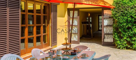 5 bedrooms Villa in Lucca, Italy No. 74678 13