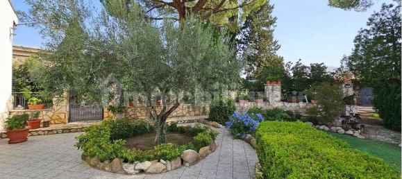 Вилла с 2 спальнями в Виллароза, Италия № 355354 28