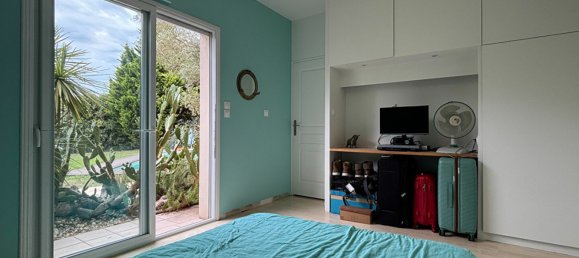 4 bedrooms House in Gironde, France No. 306791 8