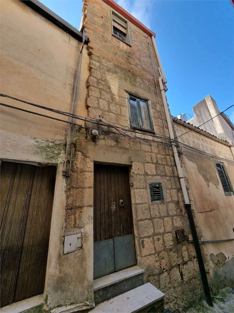 3-salle Maison à Mussomeli, Italy No. 48765