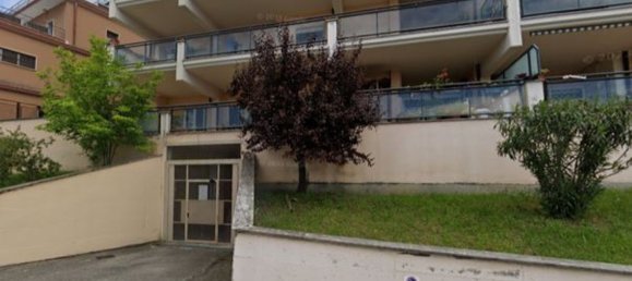 Garage à Poggio Mirteto, Italy 25m² No. 255573 2