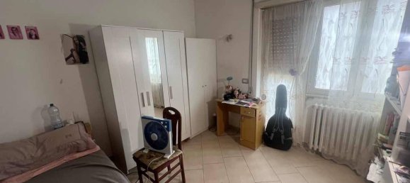 Квартира с 3 спальнями в Рим, Италия № 360429 3