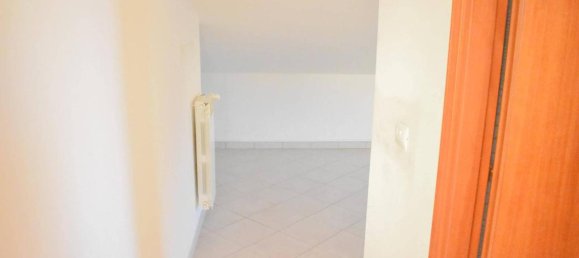 3-Zimmer Wohnung in Albano Laziale, Italy, Nr. 32586 5