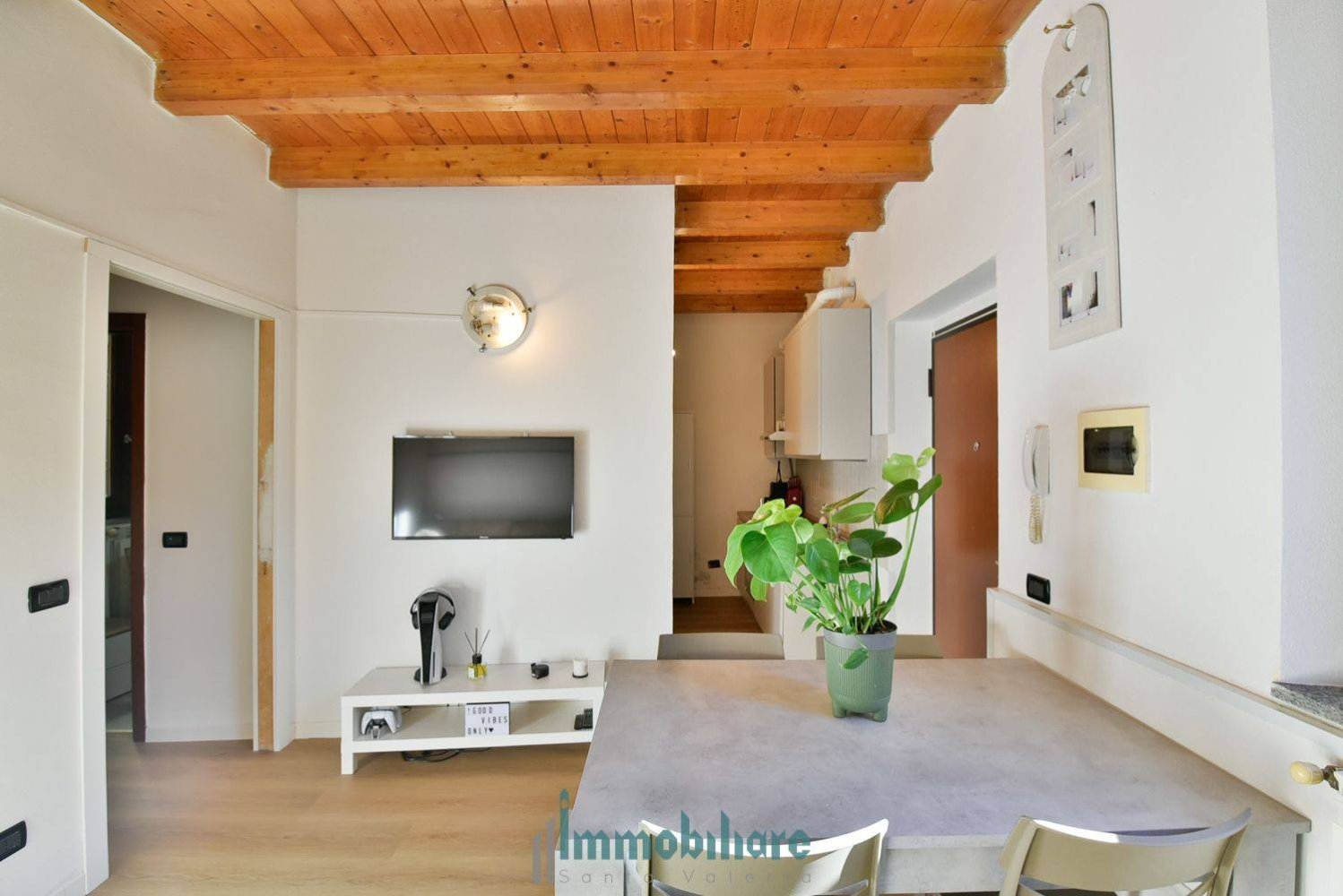 1 bedroom Apartment in Seregno, Italy No. 381374