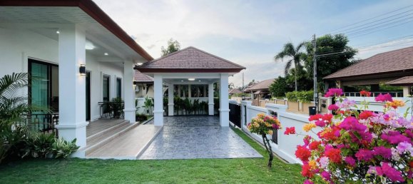 3 Schlafzimmer Haus in Pattaya, Thailand, Nr. 26141 2