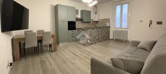 Квартира с 2 комнатами в Фино Морнаско, Италия № 13720 8