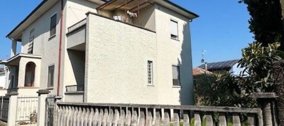 6 rooms Villa in Gravellona Lomellina, Italy No. 6461 14