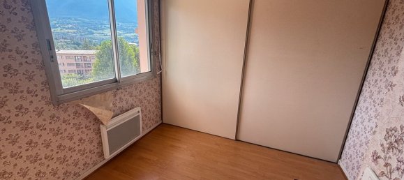 Квартира с 3 спальнями в Амбрен, Франция № 282203 6