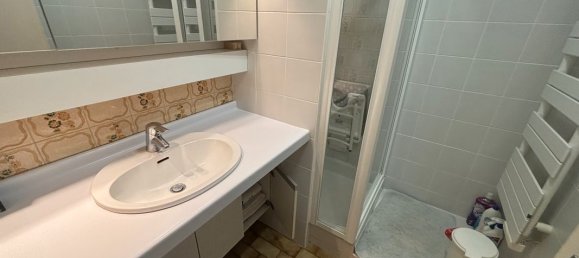 Квартира с 3 спальнями в Амбрен, Франция № 282203 4