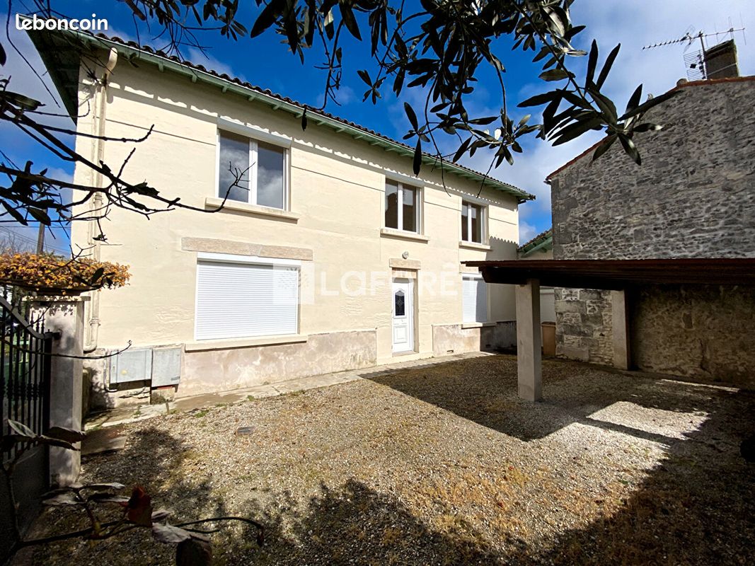 Casa T3 em Chaniers, France N.º 96477