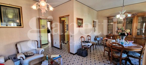 4-salle Appartement à Isernia, Italy No. 154585 33