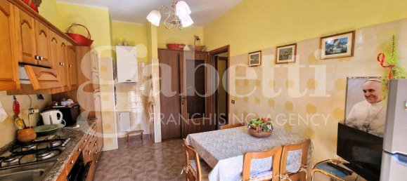 4-salle Appartement à Isernia, Italy No. 154585 7