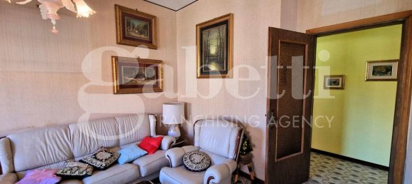 4-salle Appartement à Isernia, Italy No. 154585 31