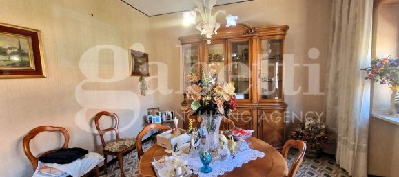 4-salle Appartement à Isernia, Italy No. 154585 30