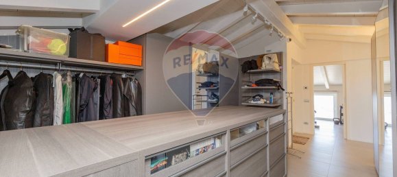 Villa de 10 divisões em Massino Visconti, Italy N.º 14237 28