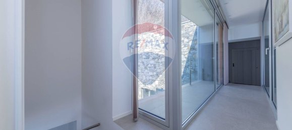 Villa de 10 divisões em Massino Visconti, Italy N.º 14237 32