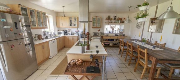 Замки и поместья с 4 спальнями в Дампьер-сюр-Авр, Франция № 307920 3