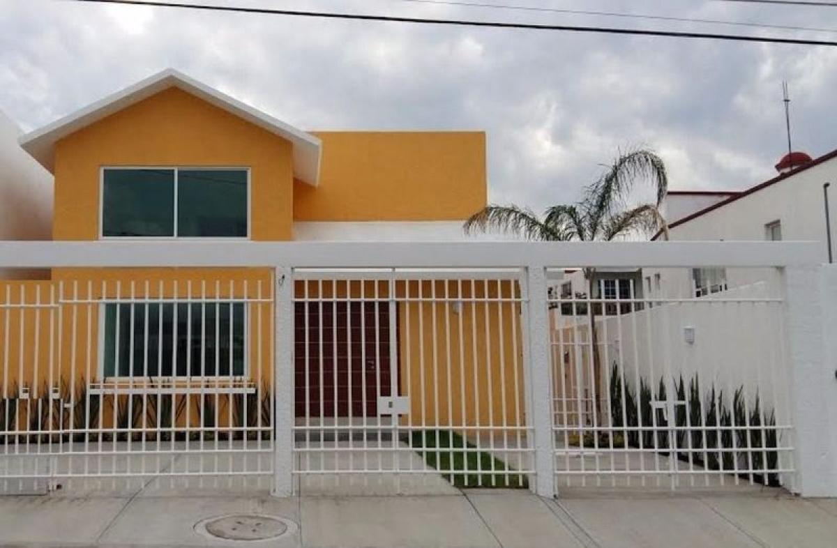 3 bedrooms House in Queretaro, Mexico No. 158930