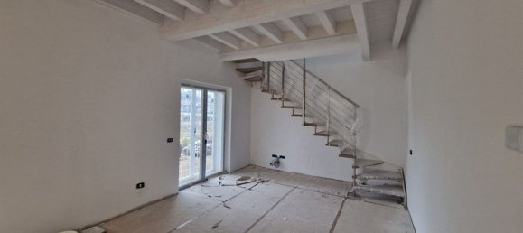 Villa de 4 divisões em San Cesareo, Italy N.º 199100 36