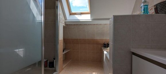 Casa de 6 dormitorios en Saint-Julien, France No. 281063 14