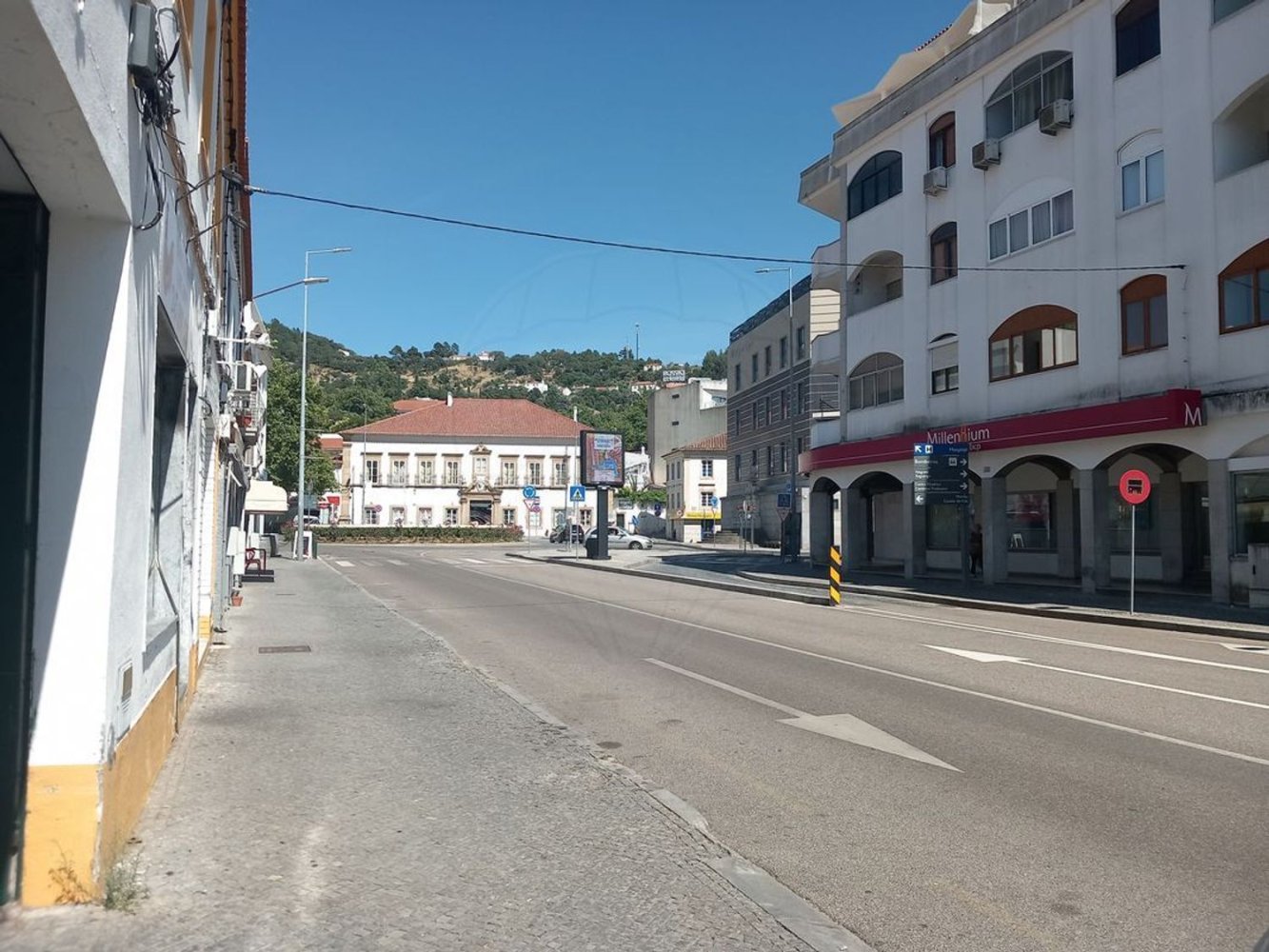 Дом с 6 спальнями в Порталегри, Португалия № 27232