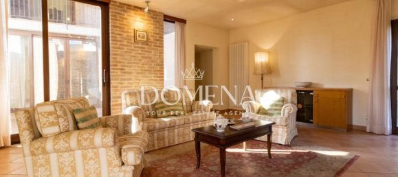 3 bedrooms House in Siena, Italy No. 236351 8