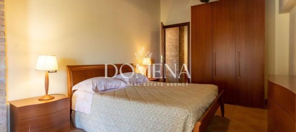 3 bedrooms House in Siena, Italy No. 236351 28