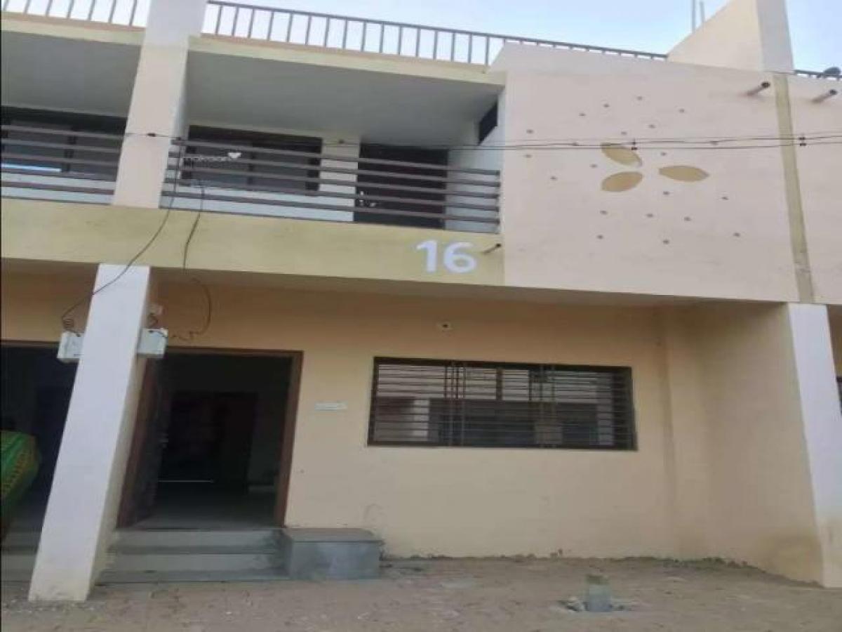 2 bedrooms House in Mehsana, India No. 27145