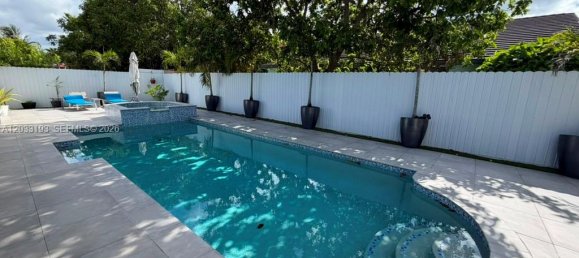 4 dormitorios villa en alquiler en Miami, Miami-Dade, Florida, USA № 615036 4