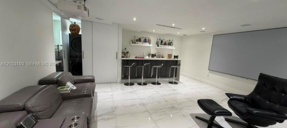 4 dormitorios villa en alquiler en Miami, Miami-Dade, Florida, USA № 615036 5