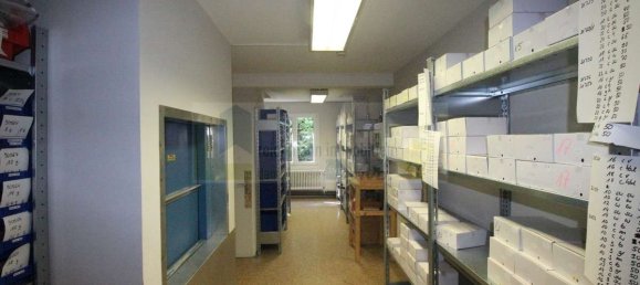 Armazém de 12 divisões em Schwarzwald-Baar-Kreis, Germany N.º 87428 14