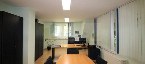 Armazém de 12 divisões em Schwarzwald-Baar-Kreis, Germany N.º 87428 19