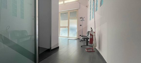 7-salle Villa à Andria, Italy No. 9232 4