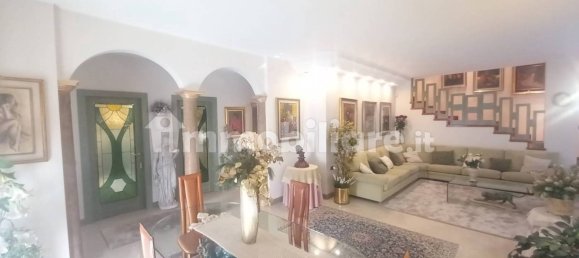 5 bedrooms Villa in Ronco Briantino, Italy No. 78660 2