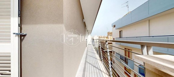 Дуплекс с 3 комнатами в Конверсано, Италия № 42013 11