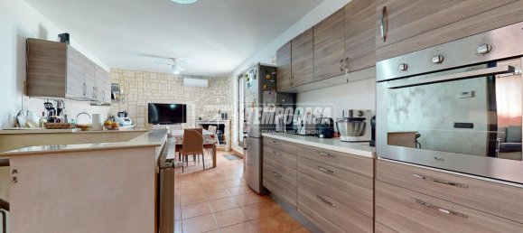 Дуплекс с 3 комнатами в Конверсано, Италия № 42013 16