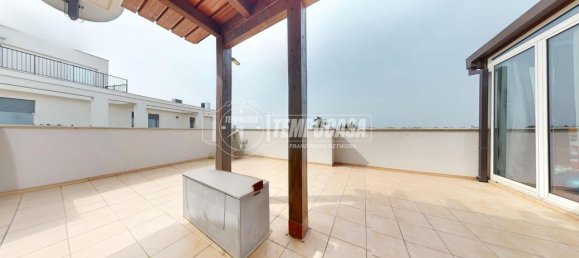 Дуплекс с 3 комнатами в Конверсано, Италия № 42013 22