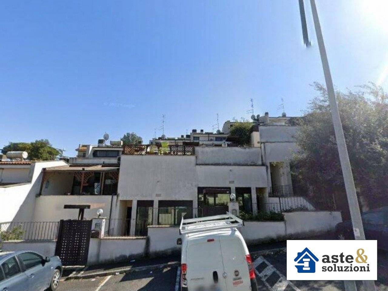 Oficina en Rome, Italy 109 m² No. 386889