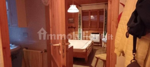 2 bedrooms Apartment in Rocca di Cambio, Italy No. 119809 12